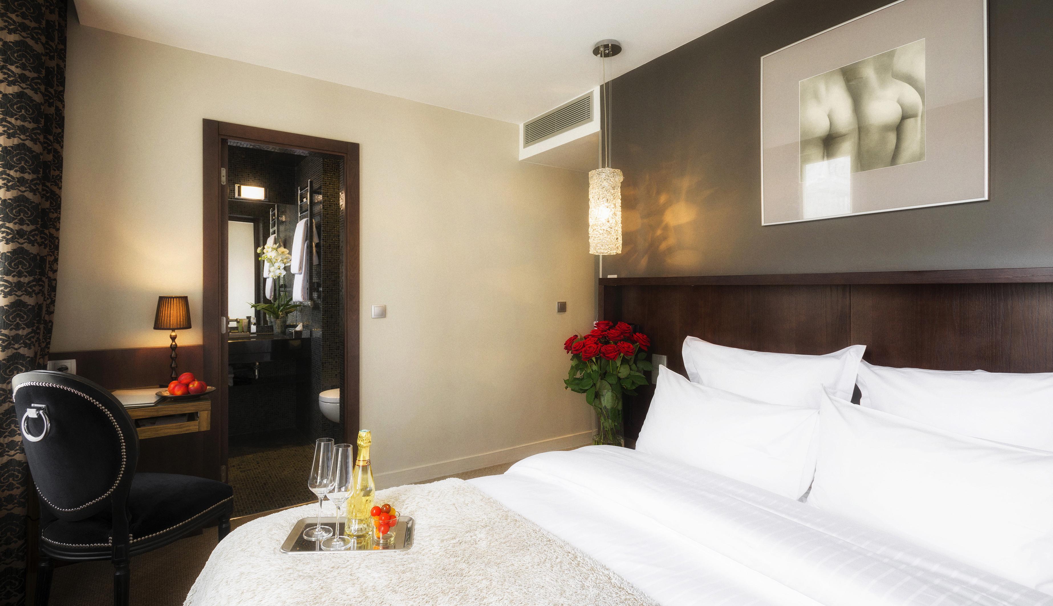 B Montmartre Hotel Paris Room photo