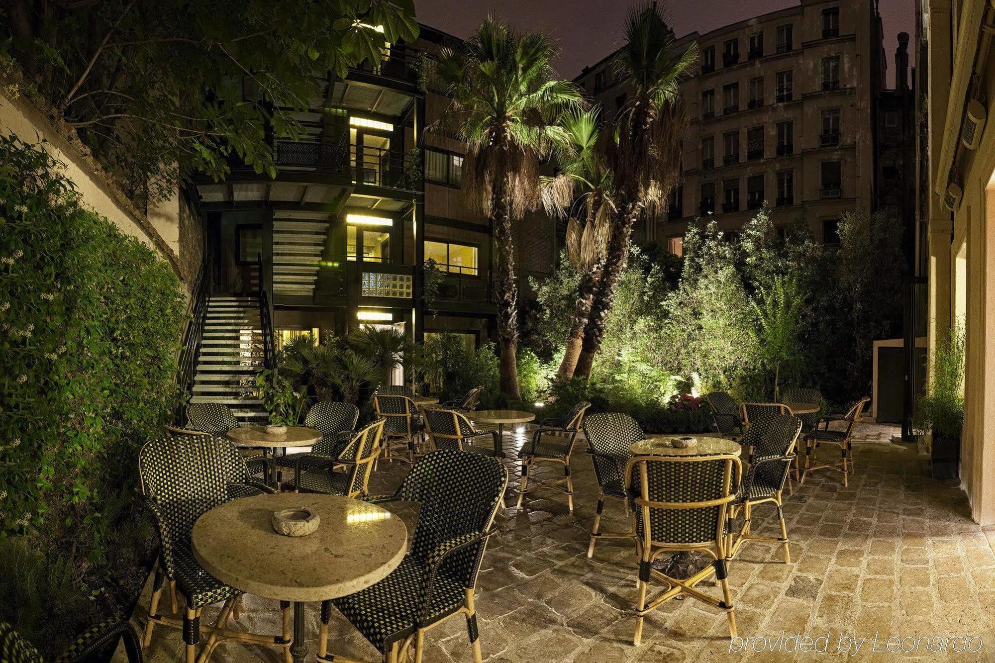B Montmartre Hotel Paris Exterior photo